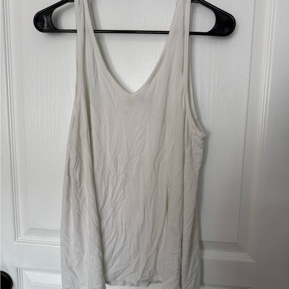 Old Navy White Tank Top - Picture 2 of 6